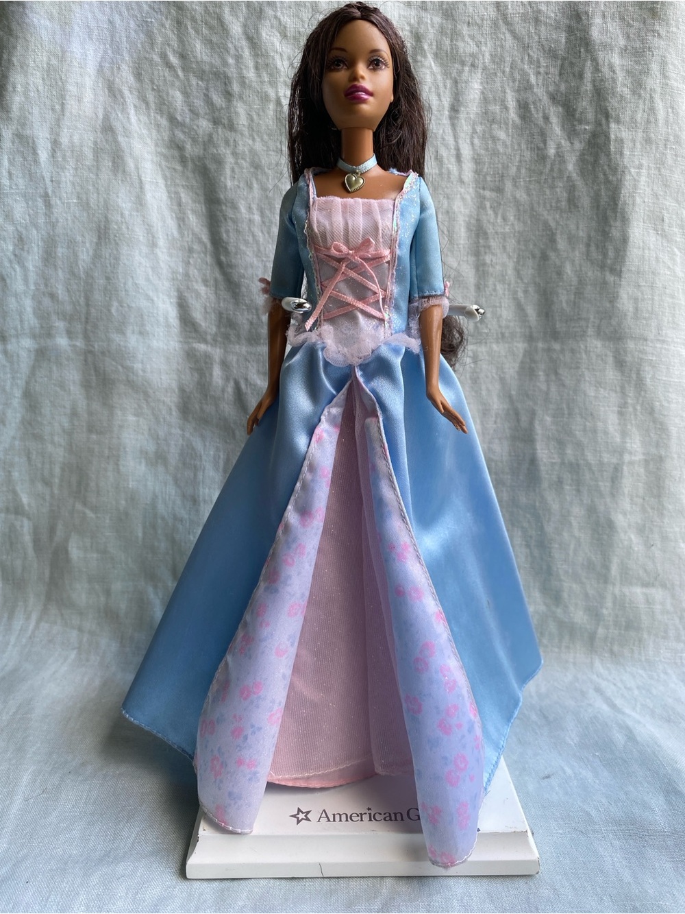 Vintage Princess and the Pauper African American AA Erika Barbie doll